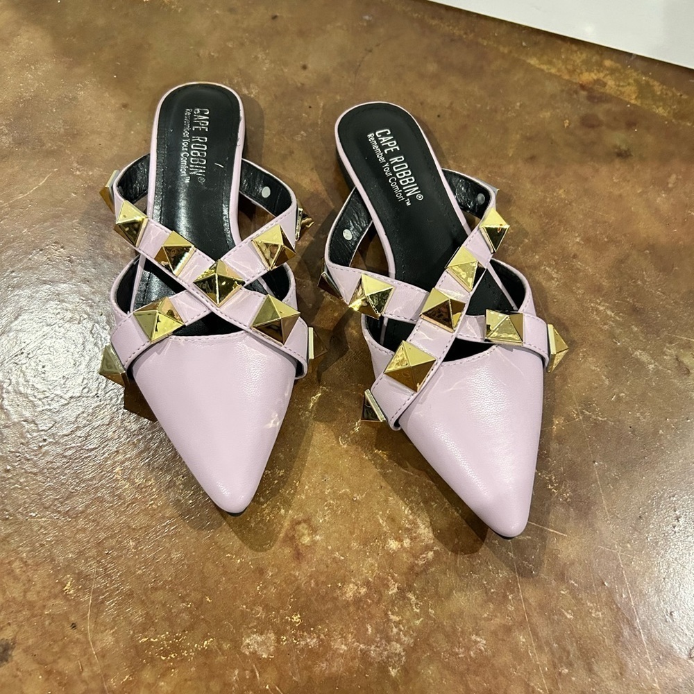 Cape Robbin women’s mules Sz 6